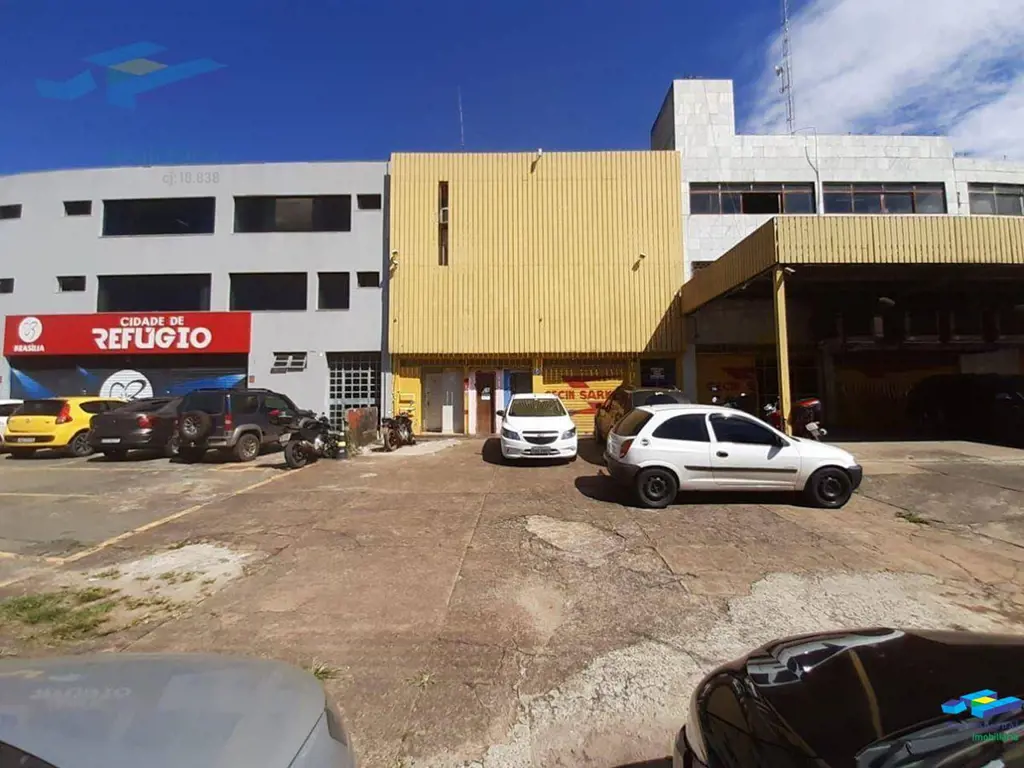 Trabalhamos com 05 (cinco) modalidades de garantia: Fiadores, Seguro Fiança, Tít...