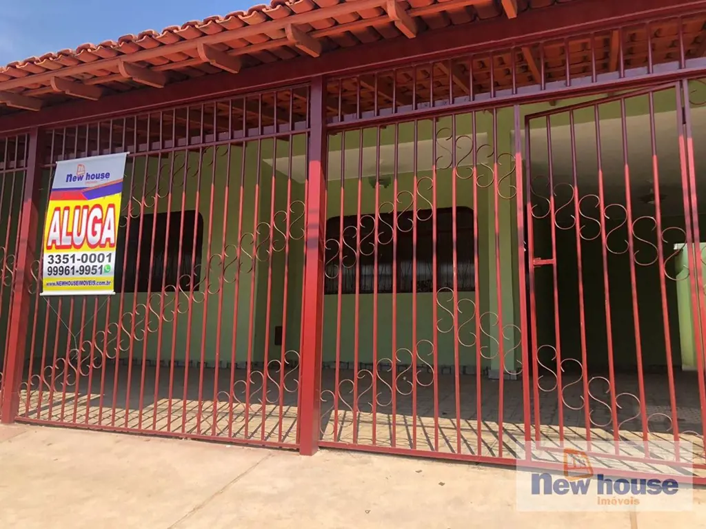 CASA DE FUNDOS PARA LOCAÇÃOComposição:01 quartoSalaCozinhaBanheiro socialÁrea de...