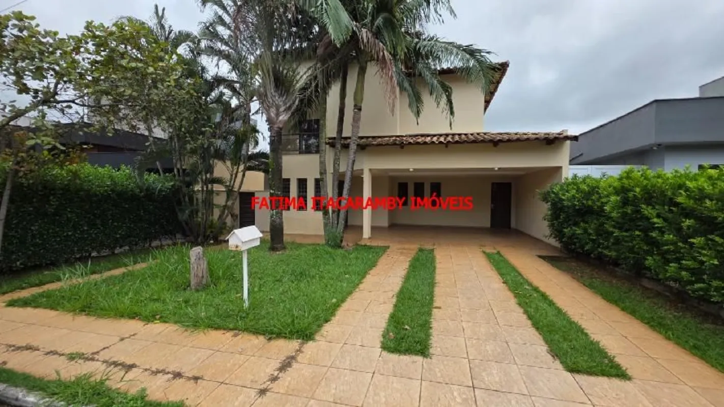 PAVIMENTO SUPERIOR: 3 QUARTOS SENDO 02 SUíTE COM ARMARIOS (01 MASTER COM CLOSET)...