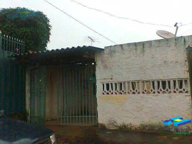 Casa para venda em Samambaia Sul, com aproximadamente 65m. Casa da frente com 02...