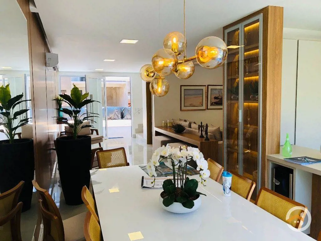 Sobrado 4 Suítes plenas, 3 vagas de garagem coberta, Jardim Atlântico, no Parque...