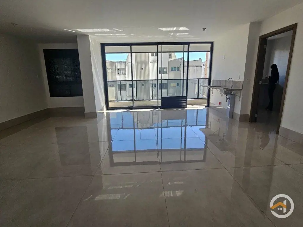 Apartamento 3 Suítes, 185m² no Setor Oeste, Próximo ao Lago das Rosas, Com Sala ...