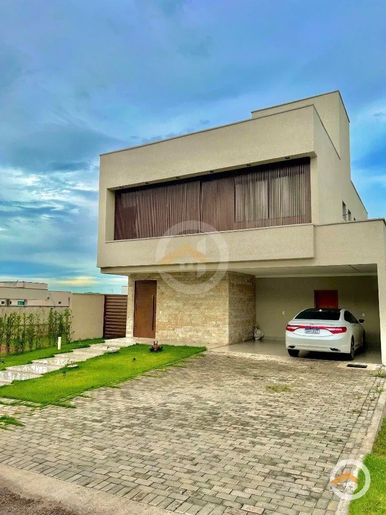 Sobrado no Condomínio Jardim Veneza, Senador Canedo, 3 quartos 3 suítes + 1 quar...