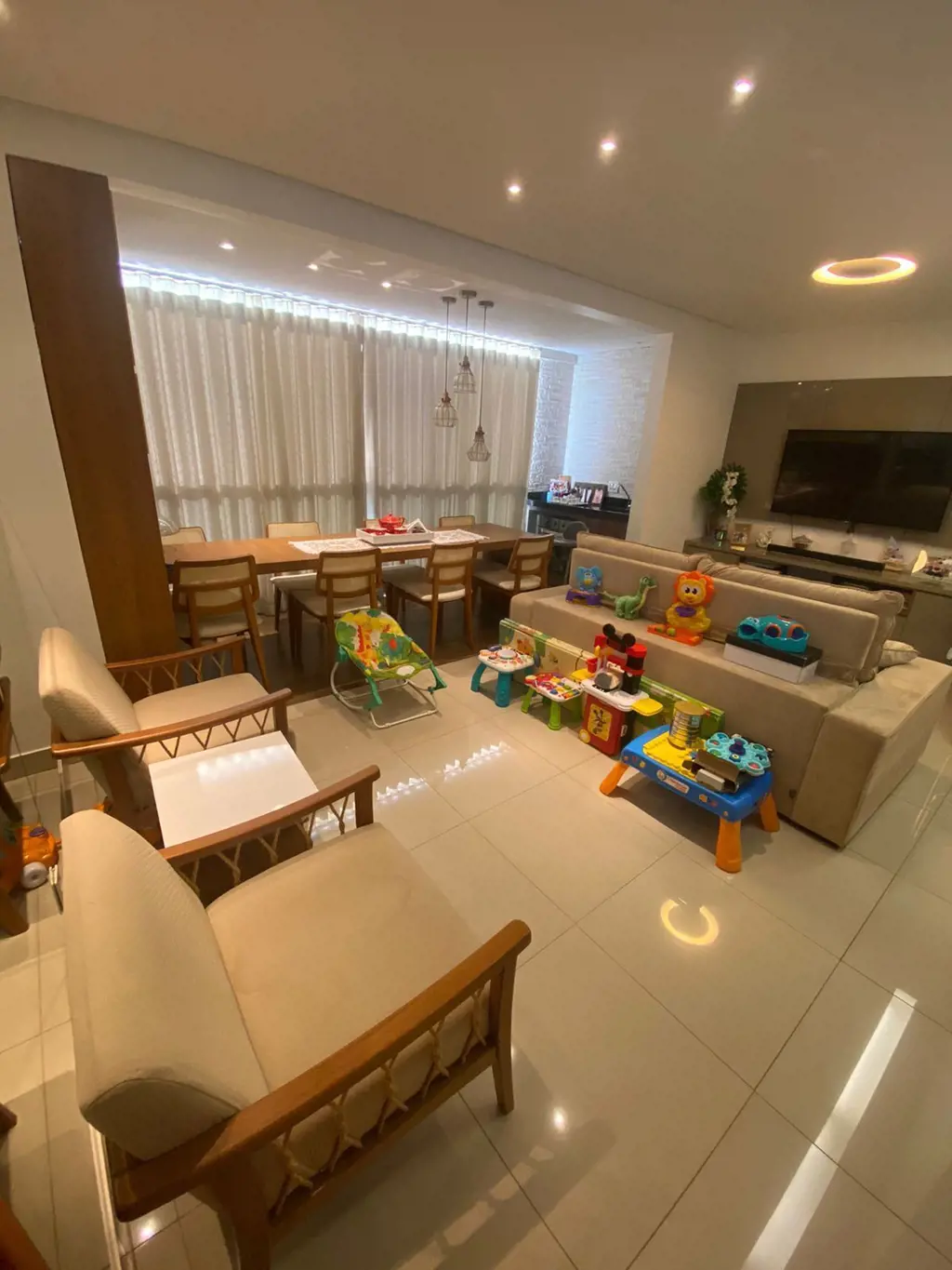 Apartamento no Park Privilege, Parque Amazônia, 3 quartos 3 suítes, sendo duas a...