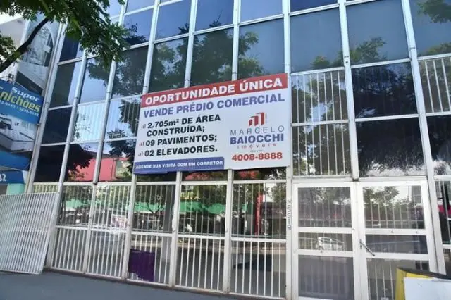 Prédio à Venda na Av. AnhangueraÁrea do terreno: 484m²Área construída: 2.705,06m...