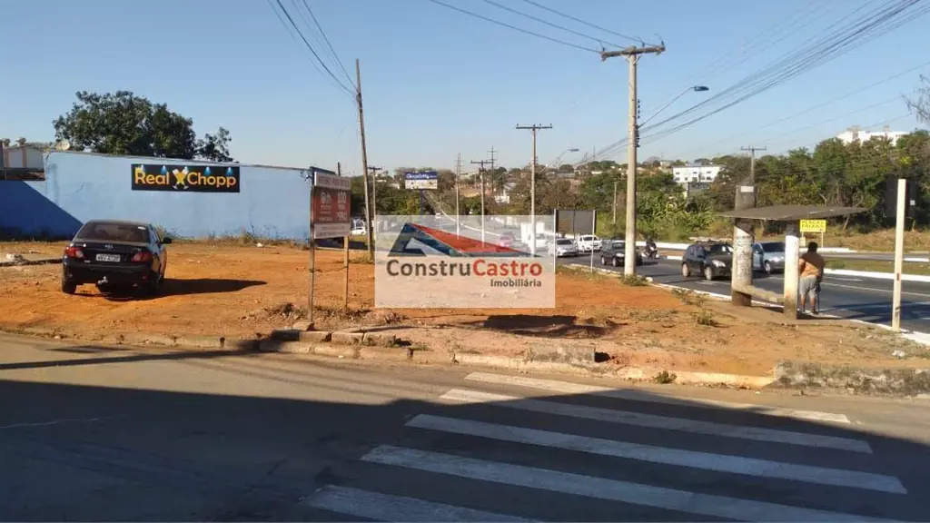 LOTE DES ESQUINA + OU –553M2 19/10/21