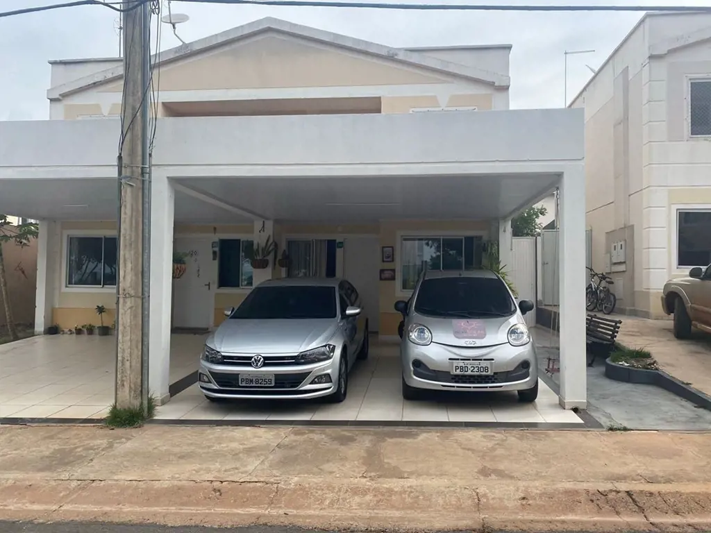 SOBRADO 3 QUARTOS NO MANGUEIRALCOM ENERGIA SOLAR, SEMI-MOBILIADA COM MUROS E GAR...