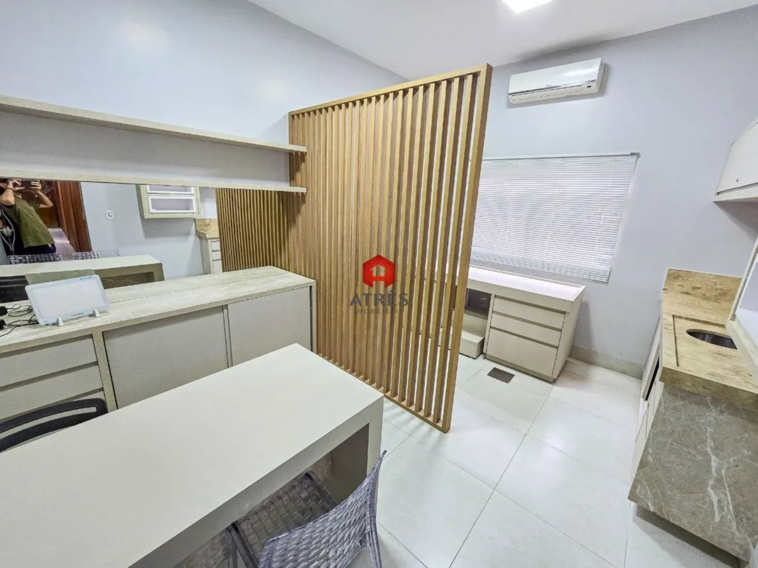 Sala comercial com aproximadamente 18m² de área privativa composta de: sala prin...