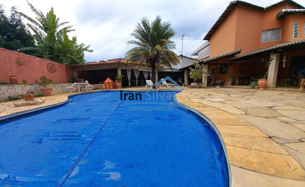 Mais uma Belíssima casa Condomínio Bela Vista um dos mais bem renomados do Grand...