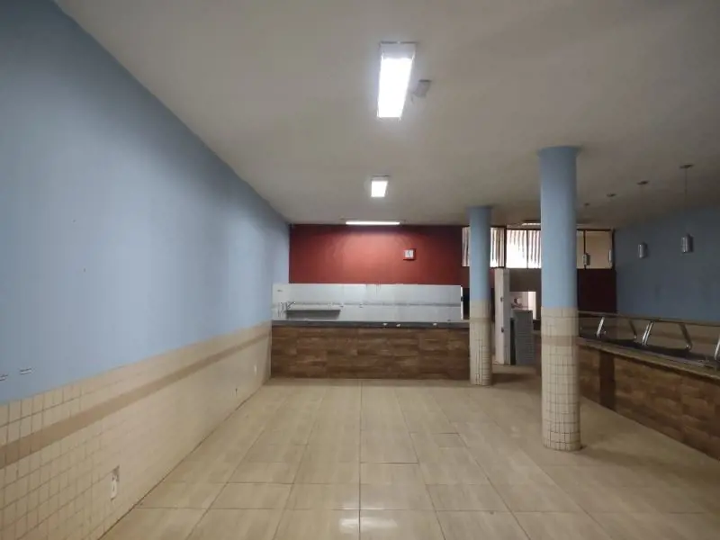 Alugamos Loja no SCS Qd. 05 (Área Central), ótimo para Restaurante/Bar, composta...