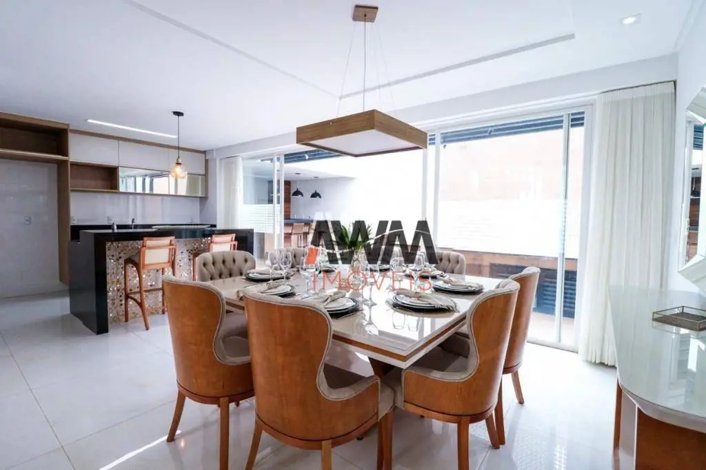 CONDOMINIO GREEN DIAMOND, Sobrados com 4 suites, 4 vagas de garagem e quintal .Á...