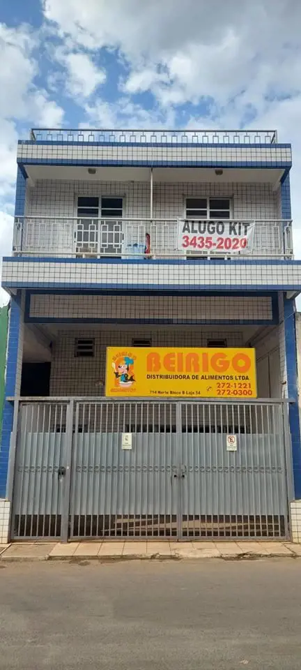 Lettieri aluga: EXCELENTE kitnet na Asa Norte. Com divisão de cômodos e semi mob...