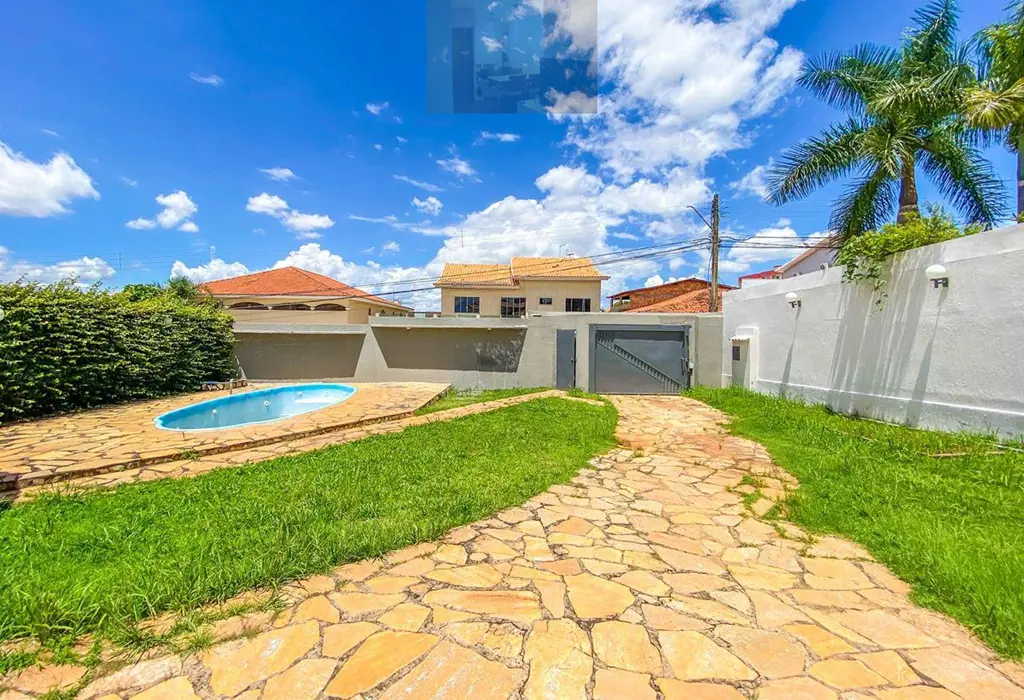 CASA EXCLUSIVA EM CONDOMÍNIO | 800m² DE TERRENO | 369m² CONSTRUÍDOS | 5 QUARTOS ...