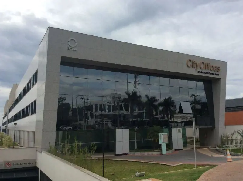 VAGA DE GARAGEM,CITY OFFICES, 12M², SOLTA, PROXIMO AO TJDF.A VAGA: - Vaga solta....