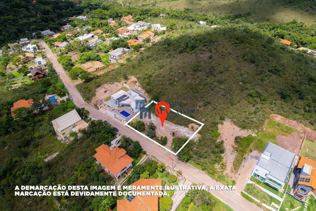 Condomínio Verde - Rua CoqueirosRARIDADE!!! Lote/Terreno 870m² Escriturado e Reg...