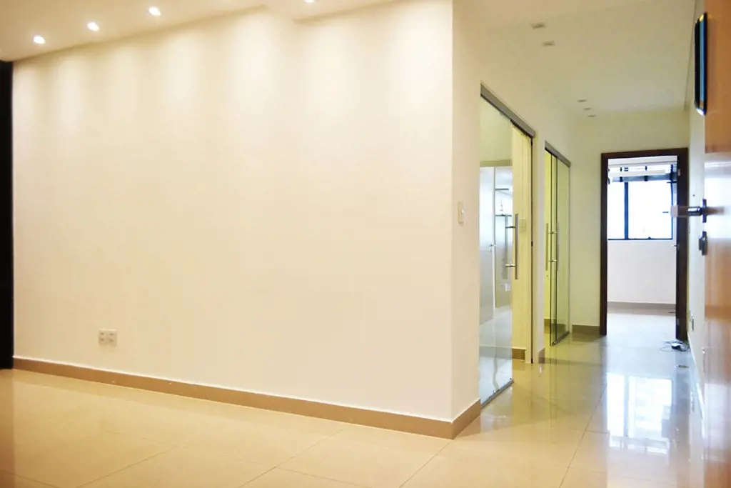 SALA COMERCIAL, EXCELENTE LOCALIZAÇÃO, 51 M². EDIFÍCIO LOURENÇO OFFICE. SETOR OE...