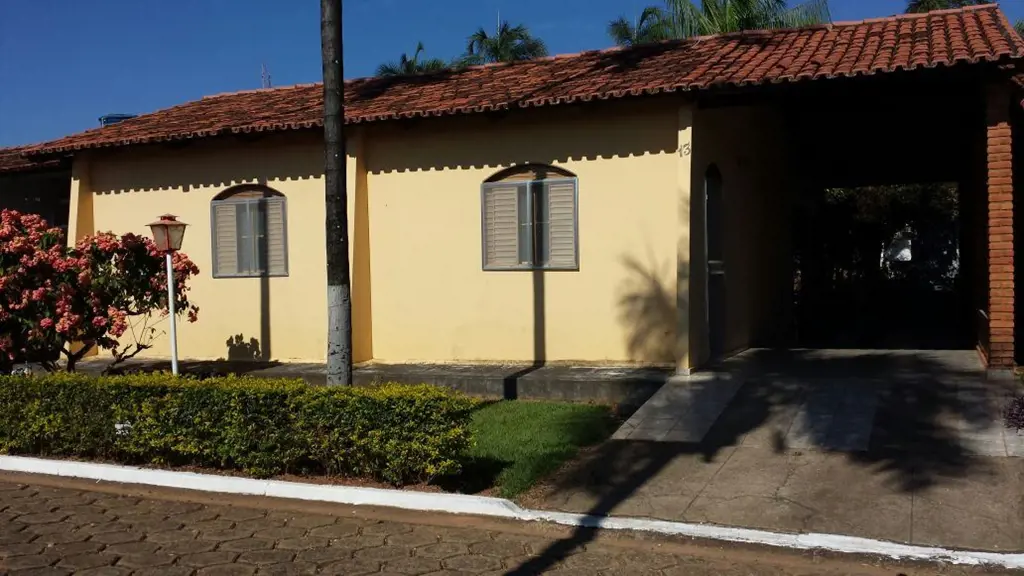 CHALÉ DE 150 M² - RESIDENCIAL MADRI - COMPLEXO SAINT GERMAIN- CALDAS NOVAS-GOEND...