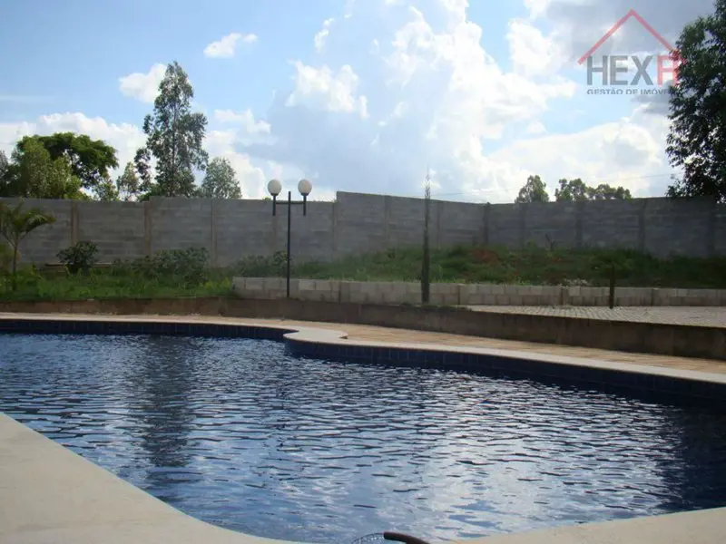 Chácara com um amplo espaço localizada no bairro Quinta dos Sonhos em Abadia de ...