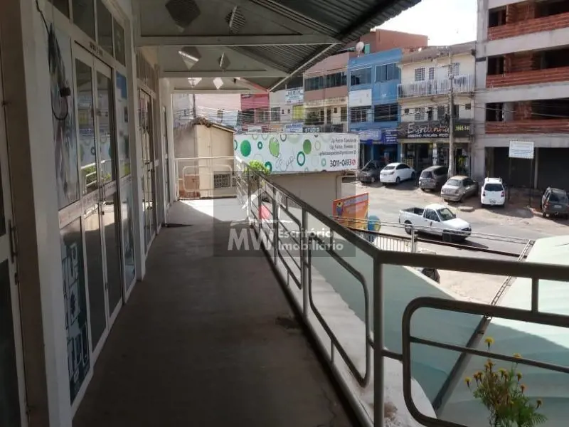 MW Imóveis Aluga Loja Segundo Piso Com:-Loja Com 30 M² Localização Excelente;-Ót...