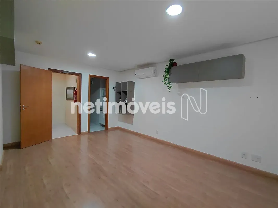 Brasília Medical Center 02 salas/clínicas interligadas com 57mº de área útil! Co...