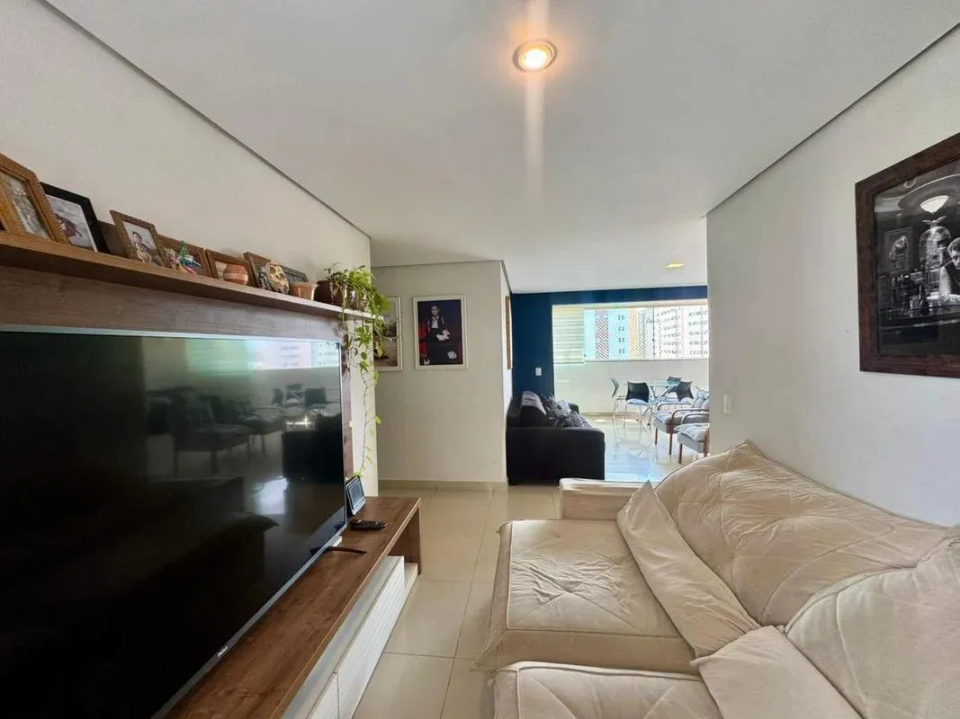 Apartamento Reformado | 129m² | 3 Suítes | DCE | 2 Vagas Soltas | Residencial Be...