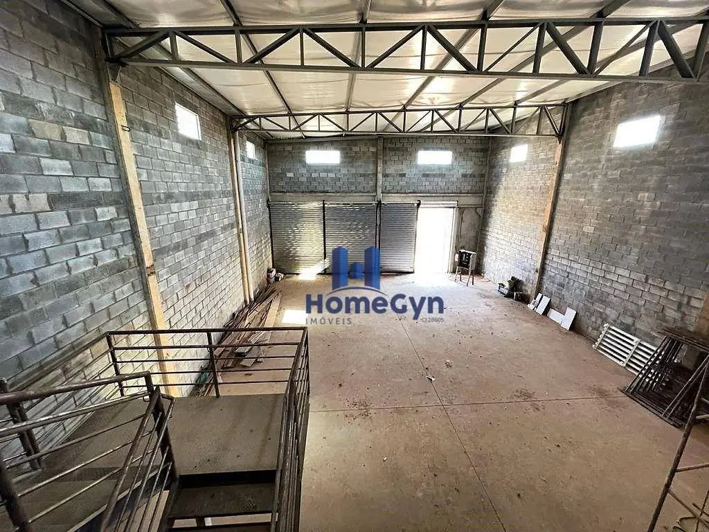 Aluguel de galpão com 276m² no Setor Goiânia I, Abadia de Goiás, sendo 1 lote co...