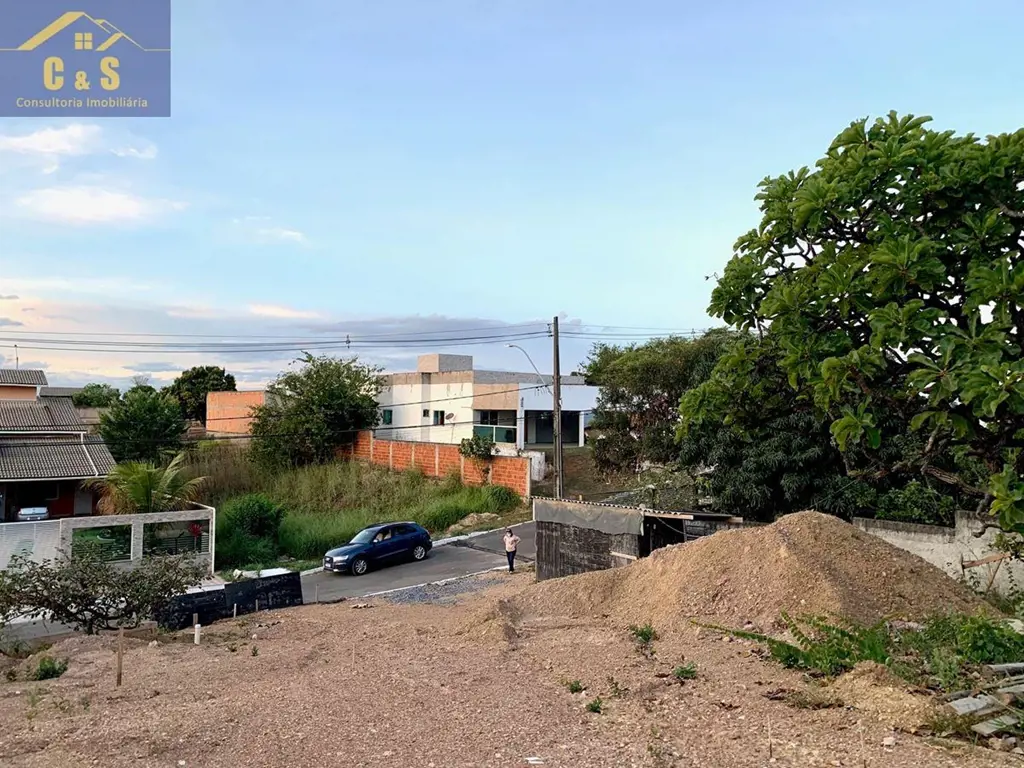 Excelente oportunidade!!!Lote maravilhoso no Ouro Vermelho IIEscriturado e ACEIT...