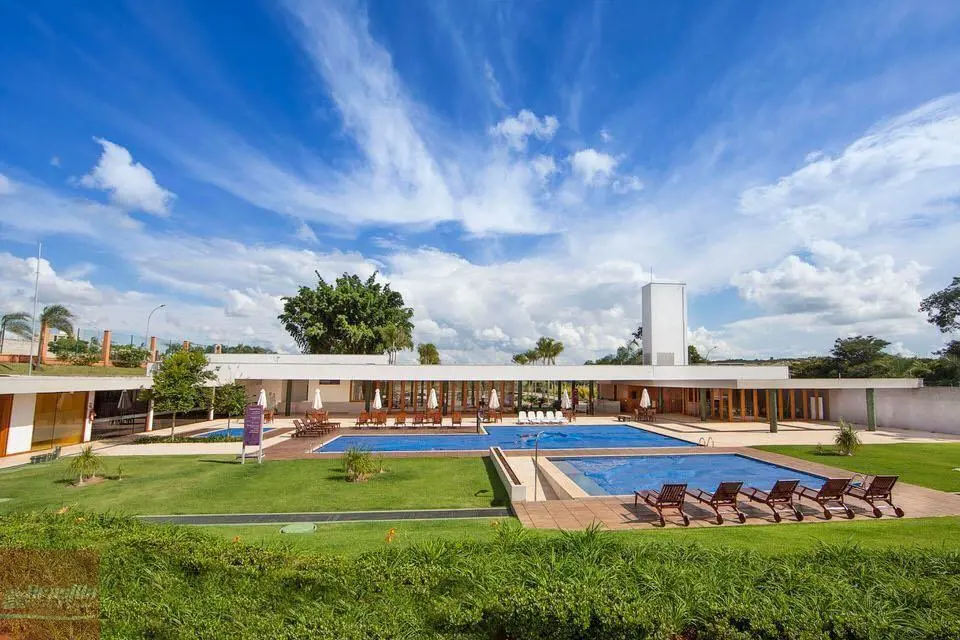 CONDOMÍNIO ALPHAVILLE RESIDENCIAL - Lote com 560m² plano. - Aceita financiamento...