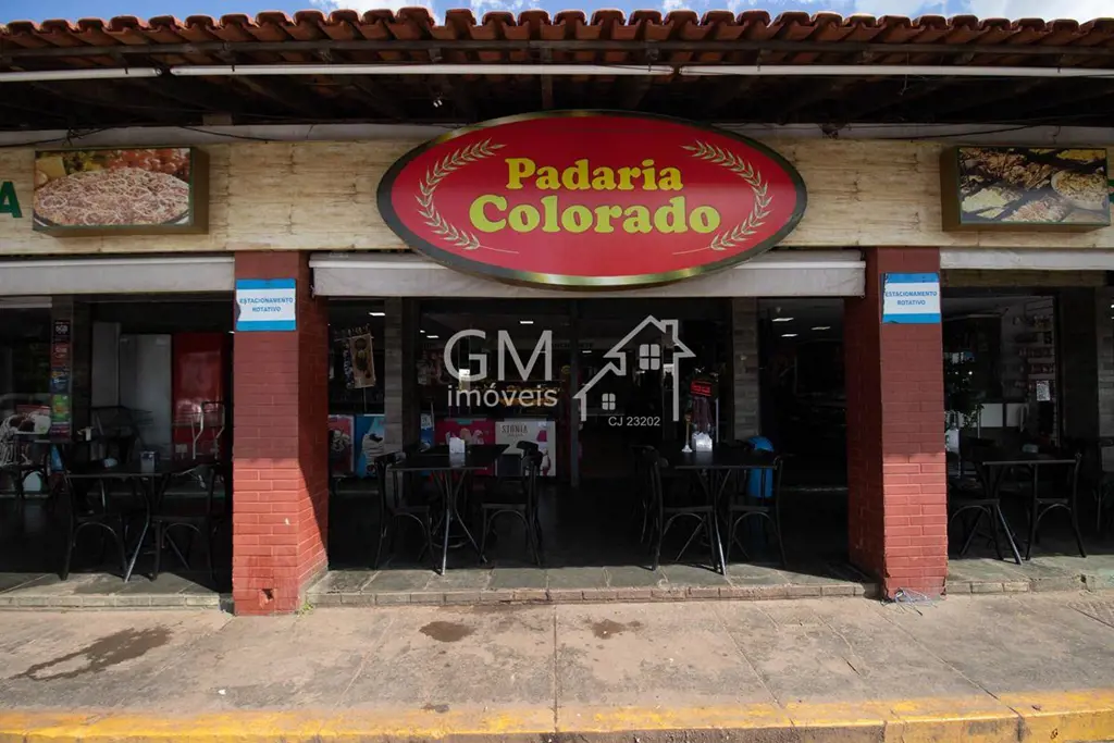 Ponto Comercial a Venda. Loja grande com área de: Restaurante, cozinha industria...