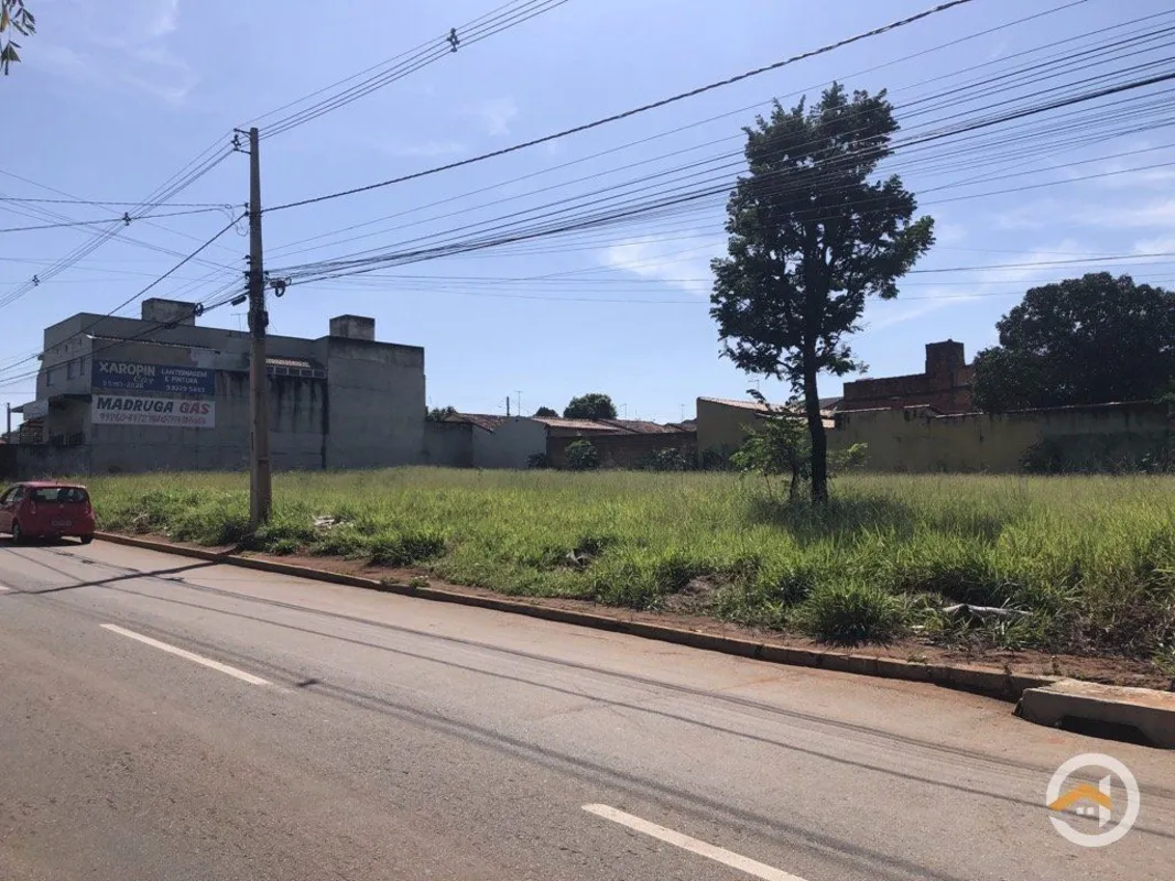 Área no Bairro Cardoso. Quase 2000m2 em avenida. Ótima localização! Na Avenida G...