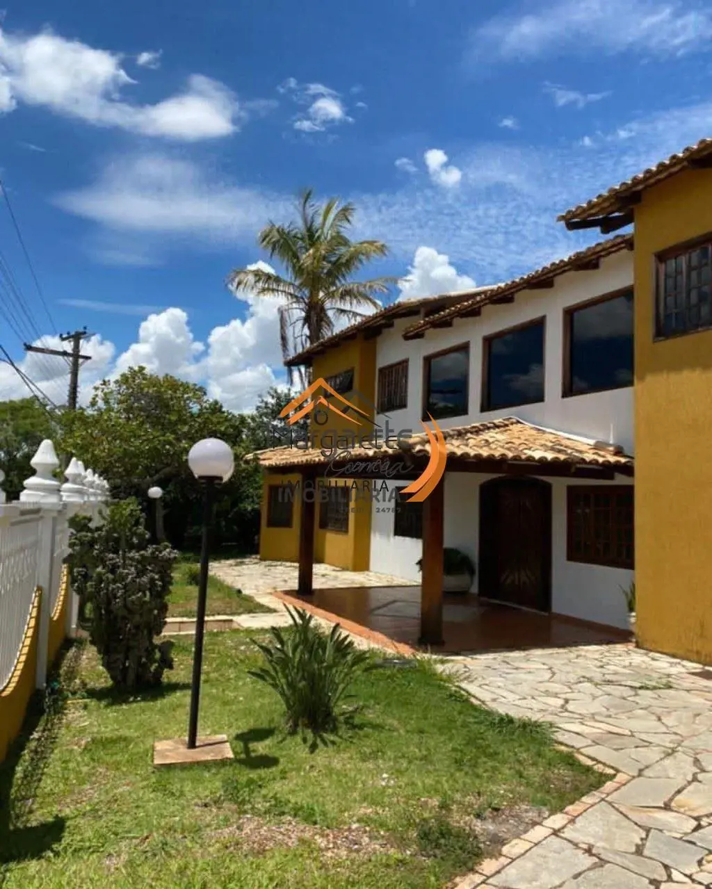 Imobiliária Margarete Corrêa vende casa no Condomínio Solar de Athenas.*Não Acei...