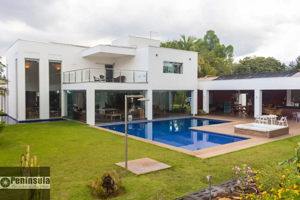 Qi 04 - Mansão, 840m² - Ao Lado Do Iguatemi Bsb.Imagine ser proprietário de uma ...