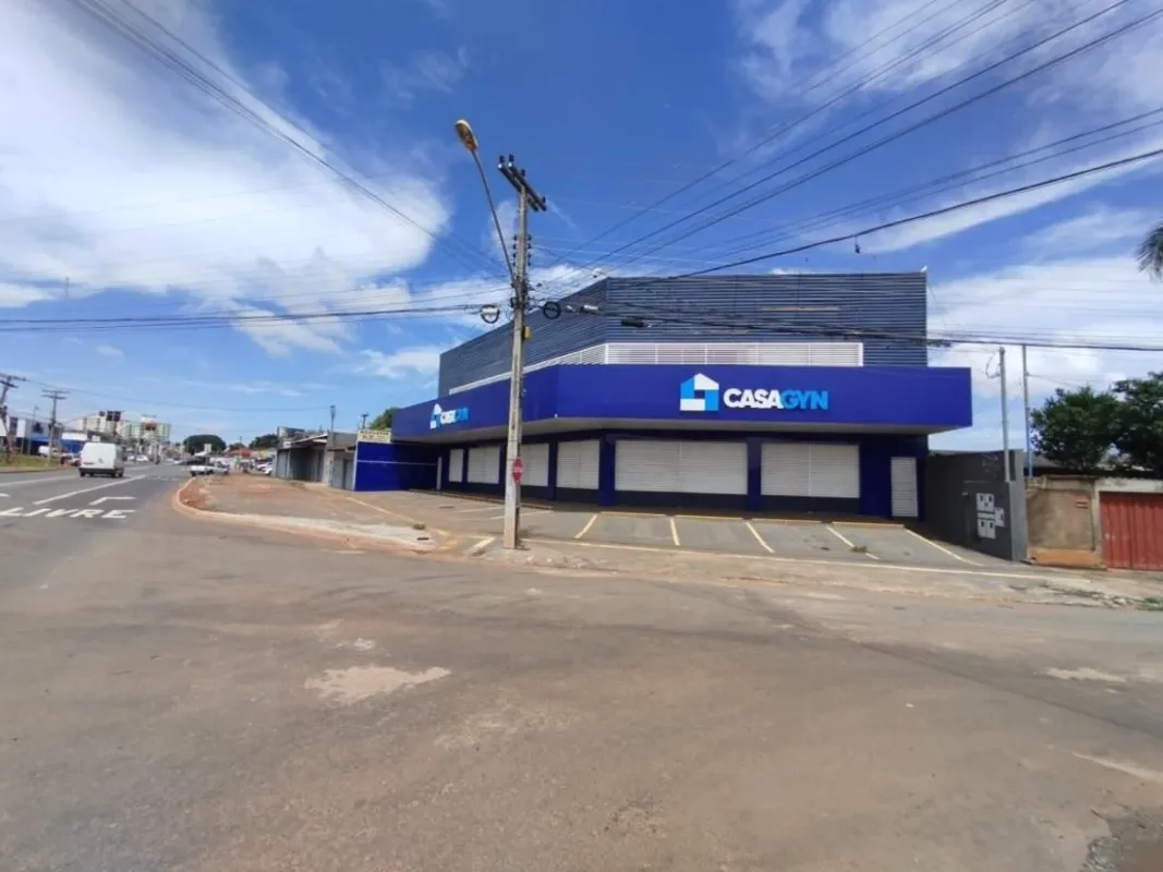 OPORTUNIDADE ? PRÉDIO COMERCIAL PARA LOCAÇÃO EM GOIÂNIALocalização: Av. Rio Verd...