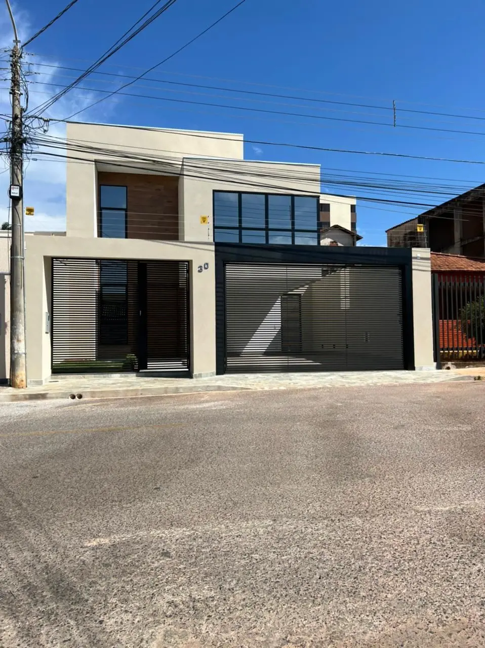 LINDA CASA!!!Casa nova, moderna, prática e funcional. Quadra segura, vizinhança ...