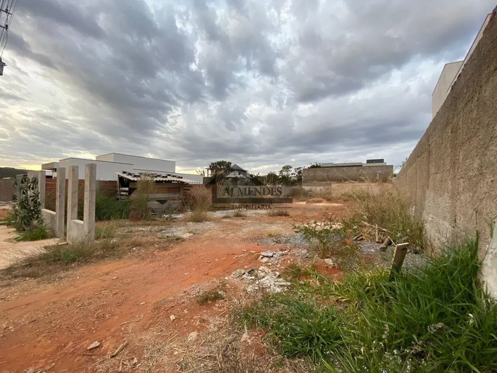 AJ MENDES IMOBILIÁRIA VENDE LOTE NO CONDOMÍNIO ALTO DA BOA VISTADescrição do lot...