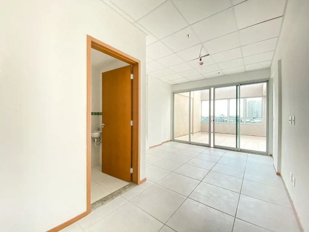 Invista no primeiro e único mall residence do GamaEdíficio Orion Salas disponíve...