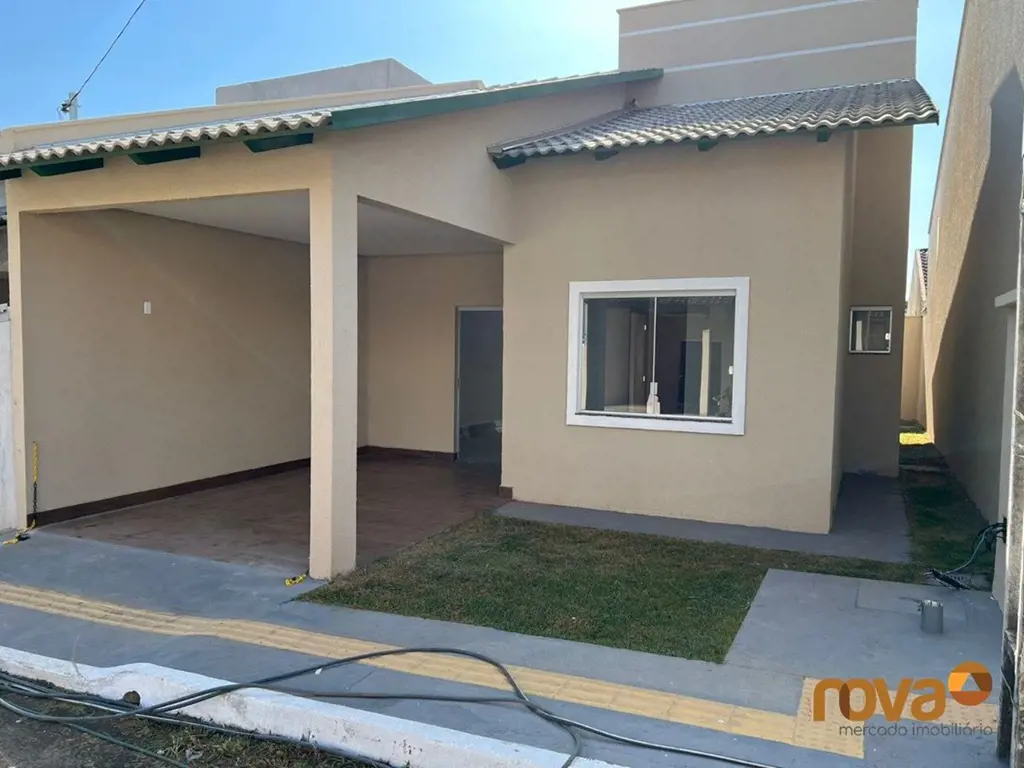 Casa Térrea com 3 quartos e 1 suíte no Balneário Meia Ponte, condomínio fechado,...