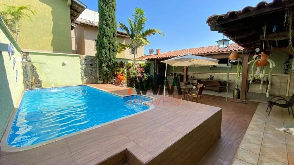 Codigo: SO0253Sobrado não geminado com 329 m² privativos, 3 vagas de garagens, q...