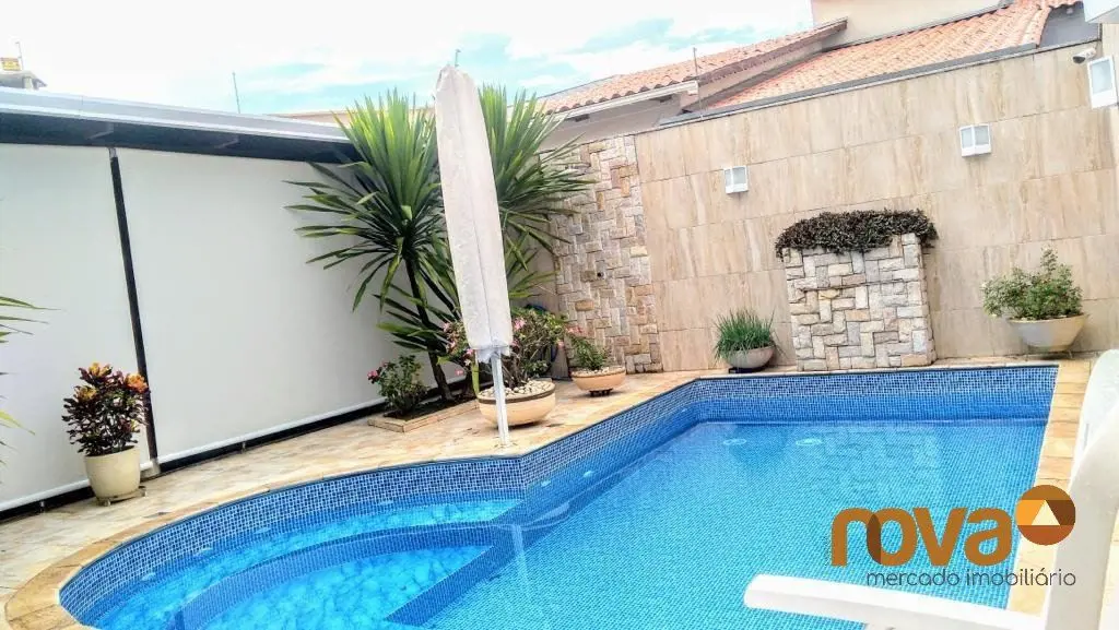 Casa Sobrado 4 quartos, sendo 2 suítes ,e sendo 1 master com closet e banheira d...