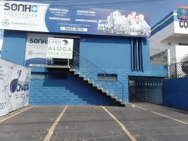 Excelente imóvel para Investimento de Aluguel com 03 casas na Avenida 83, terren...