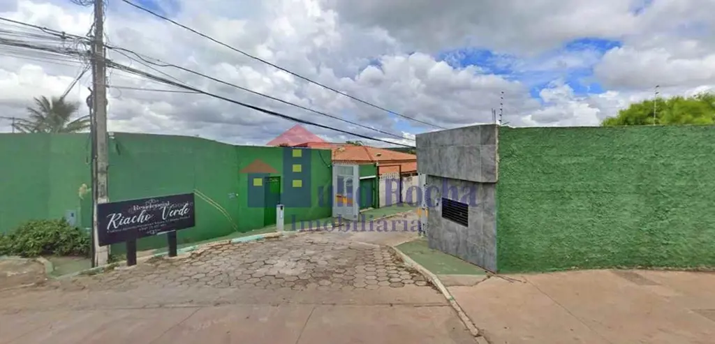 JULIO ROCHA IMOBILIÁRIA VENDE!EXCELENTE SOBRADO NO CONDOMINIO RIACHO VERDE NA CO...