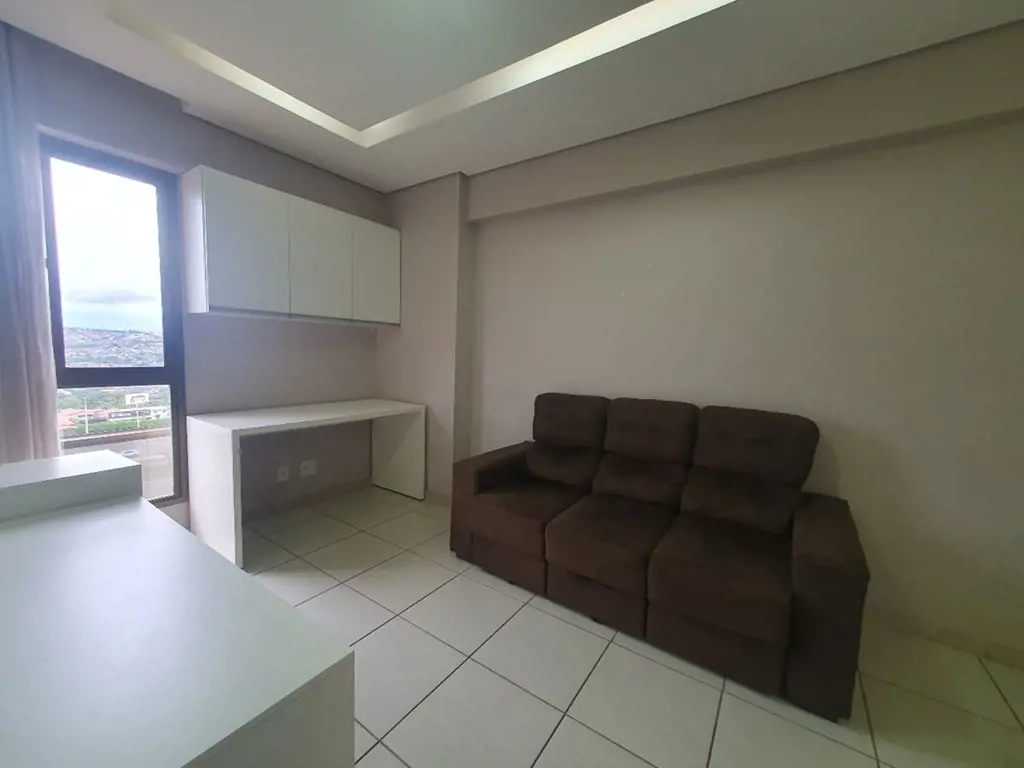 Apartamento recém-reformado todo mobiliado com armários planejados.Essa unidade ...