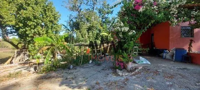 Chacara em Claudinapolis com. 4000 m2, casa simples com sala e cozinha americana...