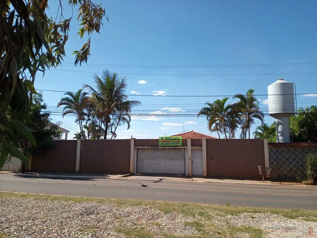 FERTHISA IMÓVEIS VENDE:Visitas (61) 99906-1416 WhatsAppCasa toda na laje e avara...