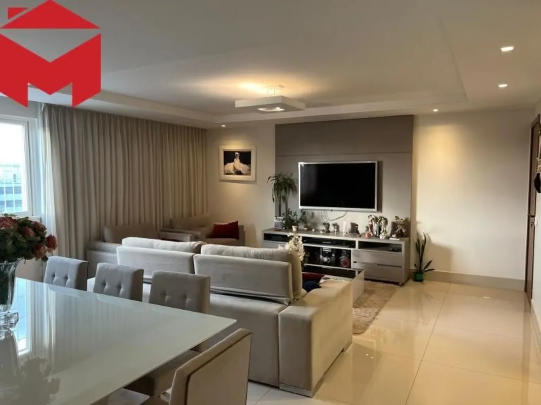 Apartamento reformado, vazado, andar alto, perpendicular, amplo estacionamento, ...