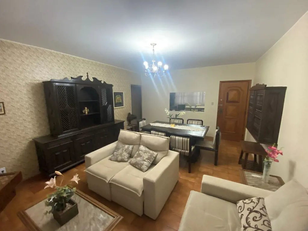 ALUGA-SE APARTAMENTO MOBILIADO - SQS 303 IMÓVEL COM 120 M2, COM GARAGEM E ELEVAD...