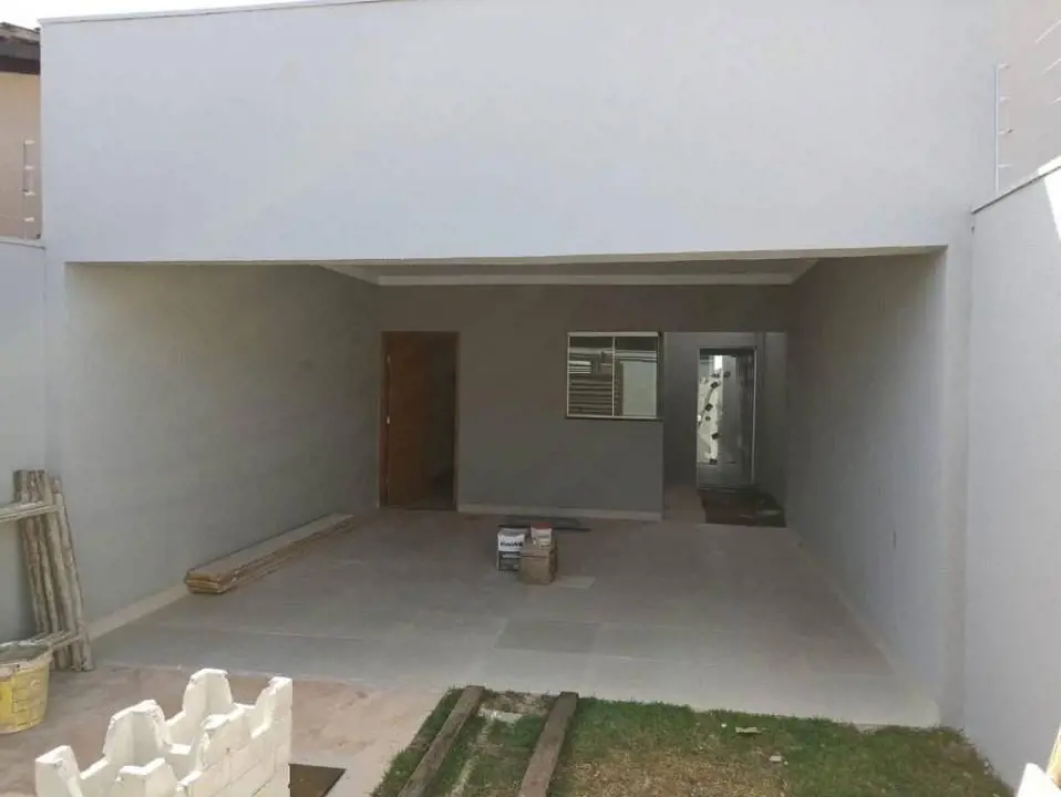 Descrição Casa com 3 Quartos à venda - SANTOS DUMONTA casa está localizado no ba...