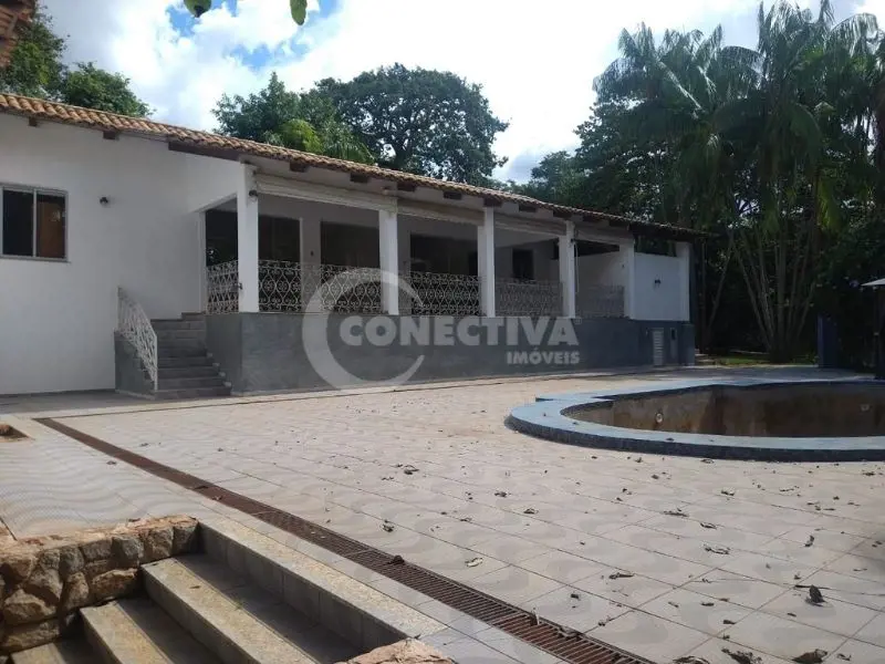  Comentários do corretor: Casa Térrea com 340 m², 04 Suítes e Lazer Completo - A...