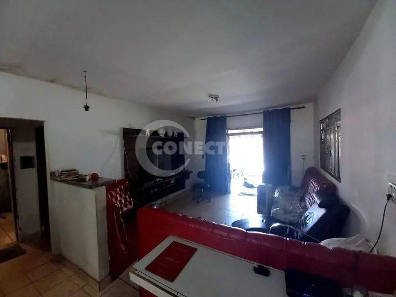  Comentários do corretor: Casa com 03 quartos, sendo 01 suíte, banheiro social, ...