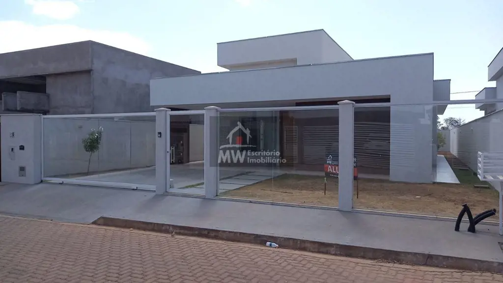  MW IMOBILIÁRIA ALUGA – EXCELENTE CASA TÉRREA NO CONDOMÍNIO ALTO DA BOA VISTA! C...